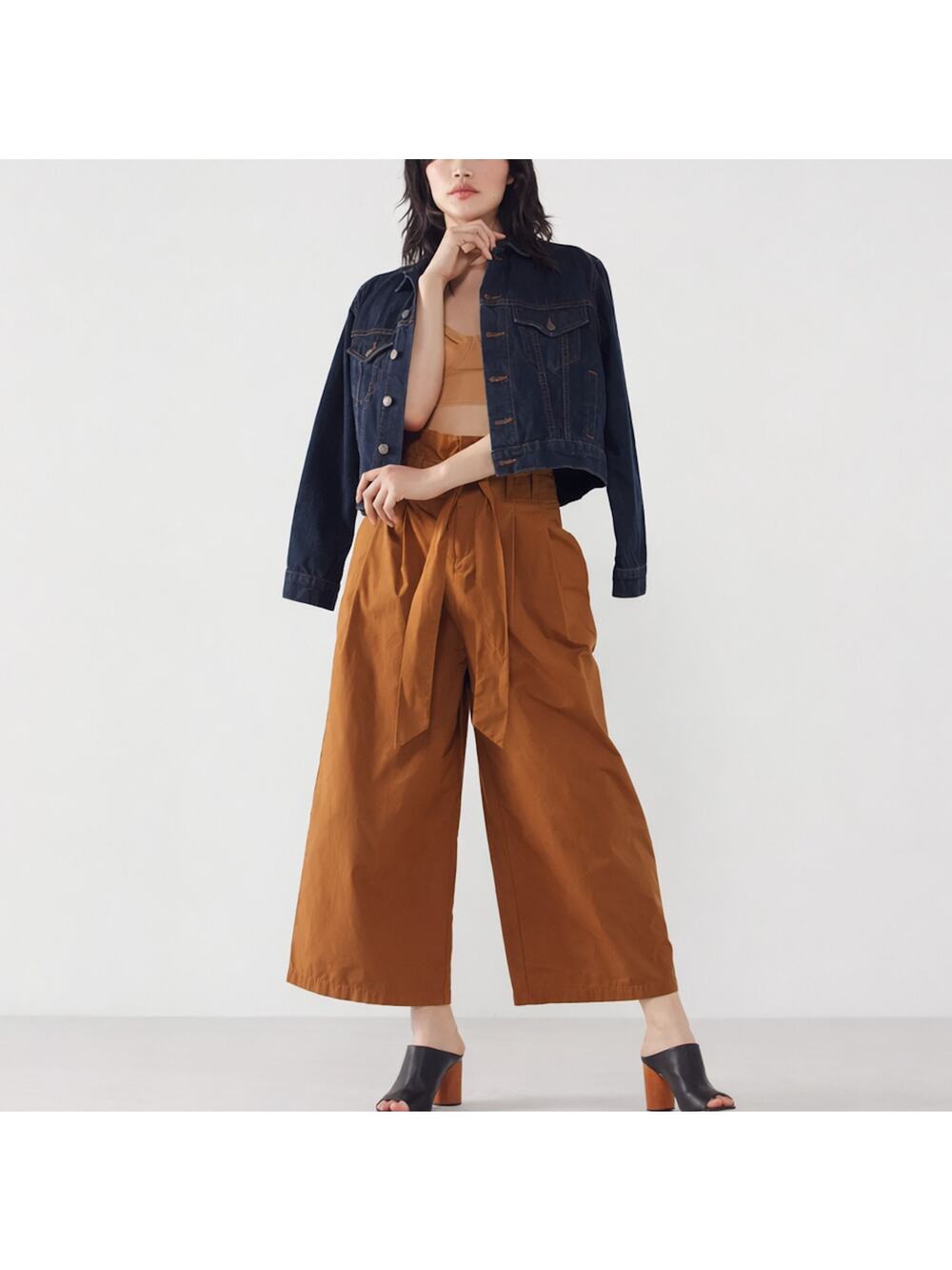 Urban Outfitters Kimchi Blue Simone Paperbag Trousers 6 Brown Wide Leg Pants